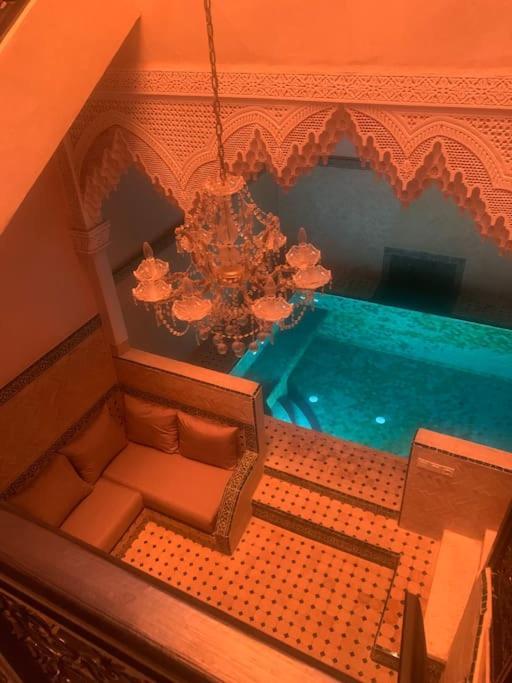 Super Riad Avec Piscine Interieure มาร์ราเกช ภายนอก รูปภาพ